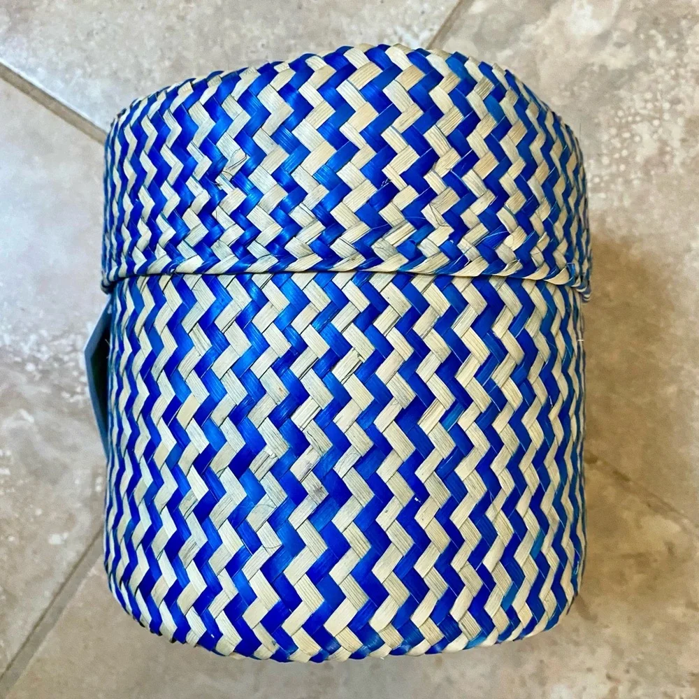🆕 Handmade Lidded Palm Leaf Basket